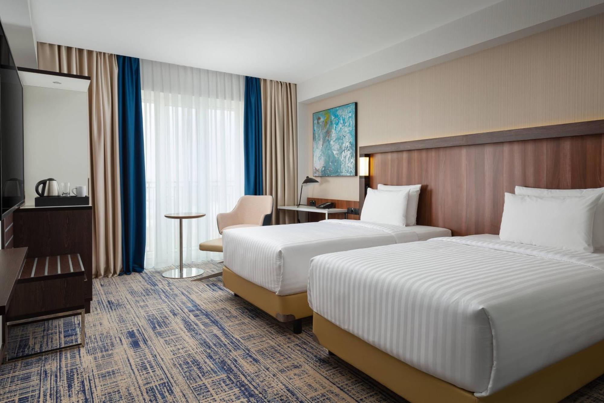 Hotel Courtyard By Marriott Taschkent Exterior foto