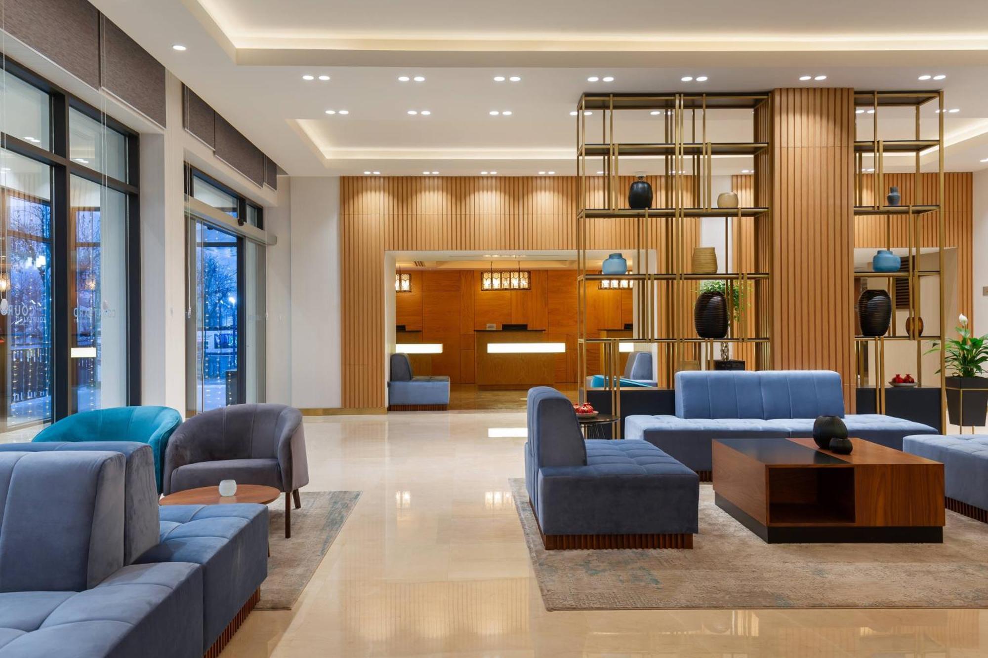 Hotel Courtyard By Marriott Taschkent Exterior foto