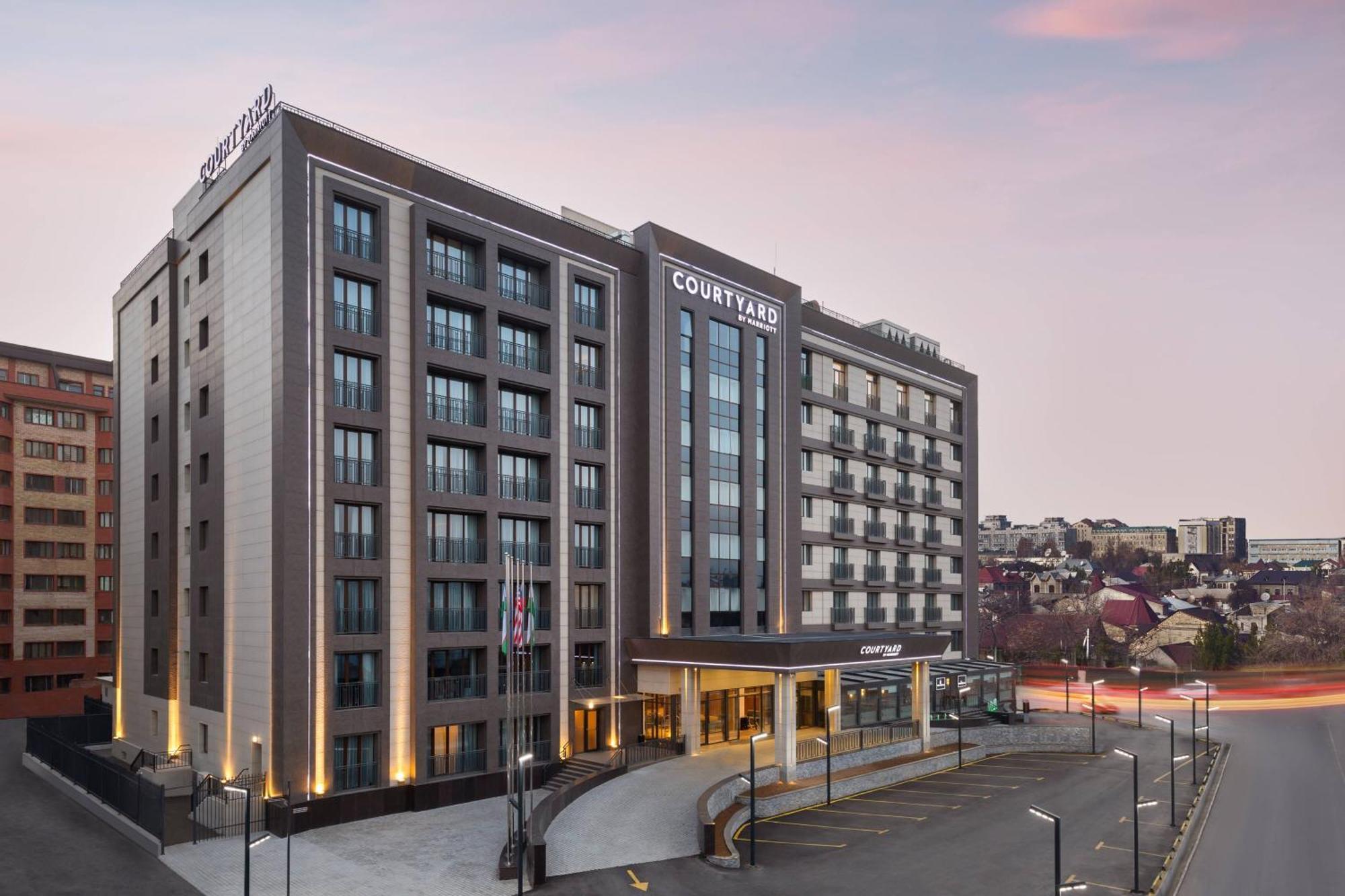 Hotel Courtyard By Marriott Taschkent Exterior foto